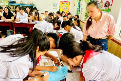 Video tiết dạy SHCM theo nghiên cứu bài học chuyên đề: “Nâng cao năng lực dạy học môn Tiếng Việt nội dung dạy viết đoạn văn, bài văn, tích hợp phát triển Năng lực số và Ứng dụng công nghệ AI trong dạy học môn Tiếng Việt lớp 4”